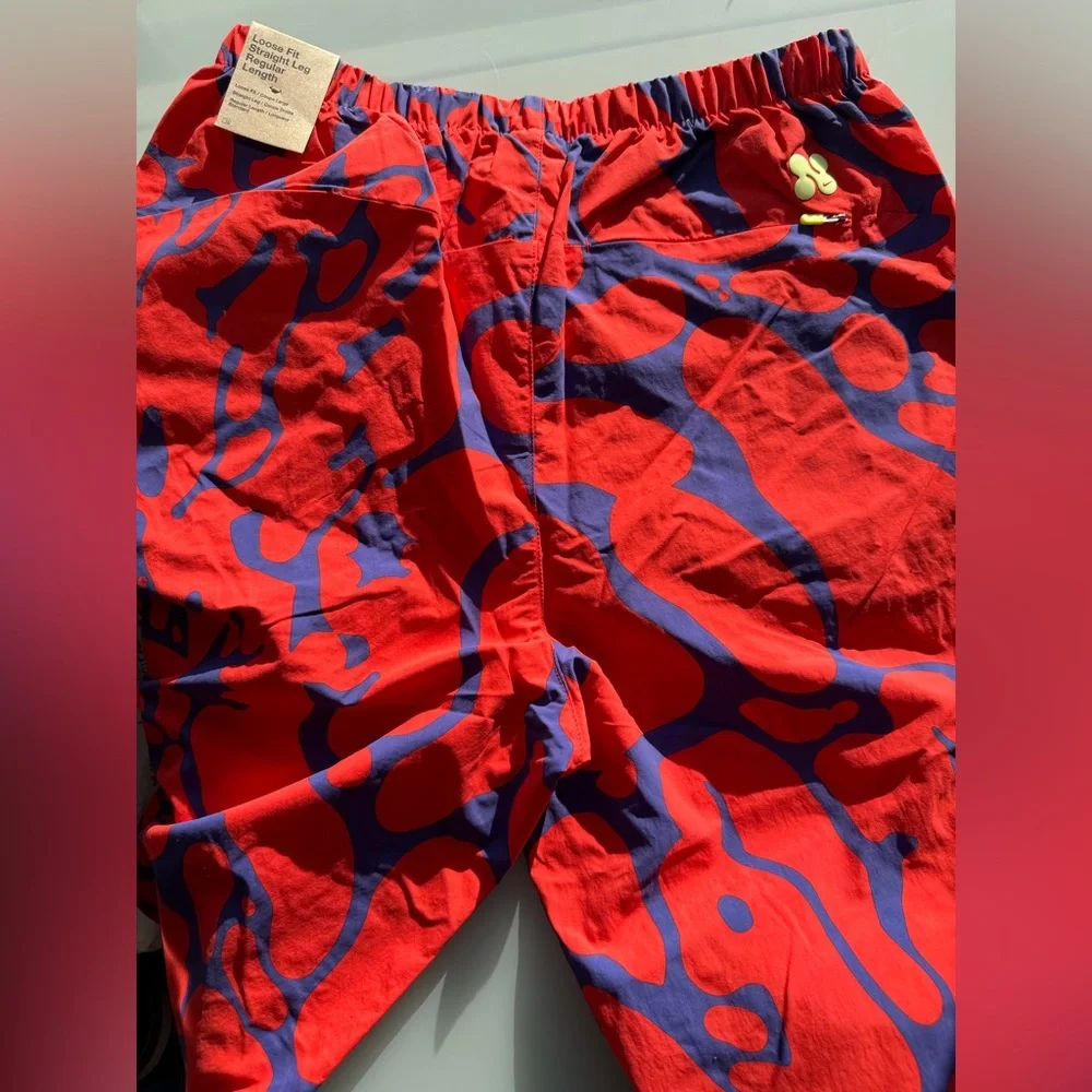 Nike bold patterned